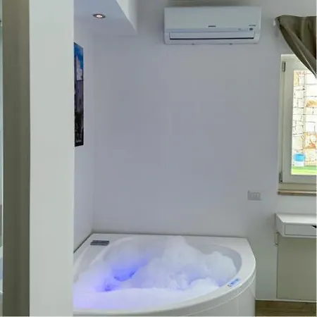 Cala Paura 4* بولينيانو آ ماري