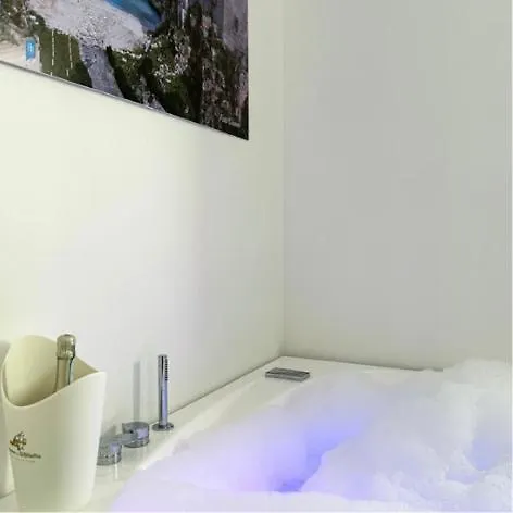 Cala Paura פולינאנו א מארה